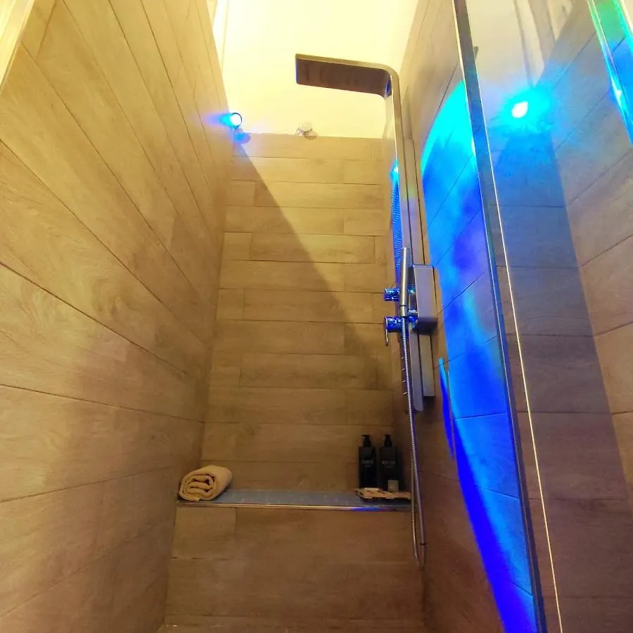 Staicca Rooms Неаполь Отель типа 