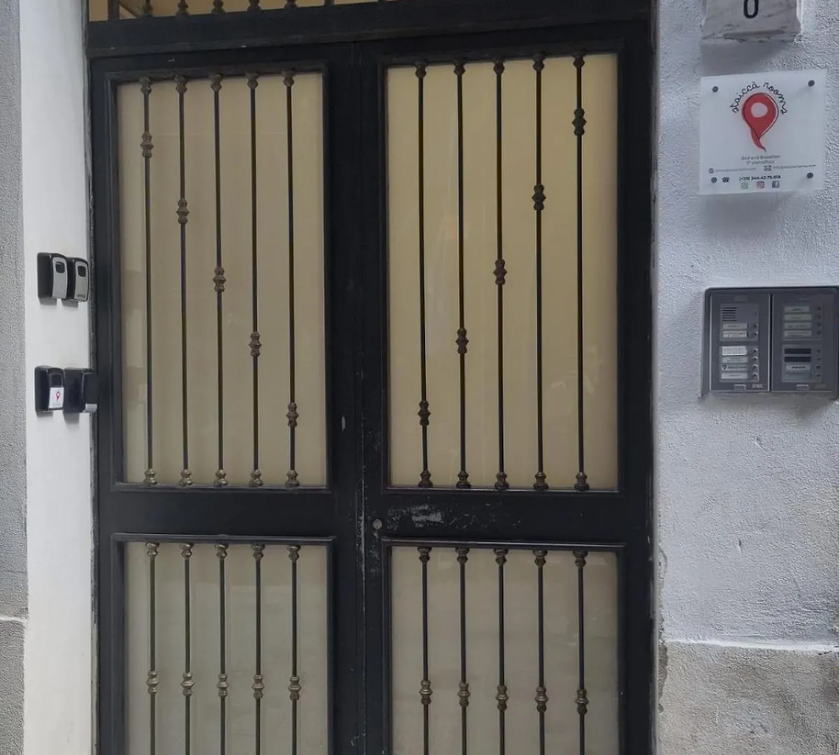 Staicca Rooms Неаполь 0*,  Италия